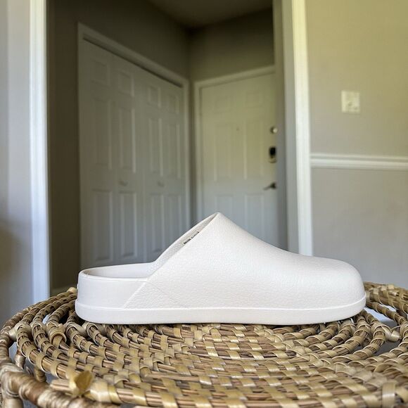 CROCS Dylan Clogs Slip On Slides Size Men’s 6 Women’s 8 Stucco Shoes Sandals - Picture 6 of 12